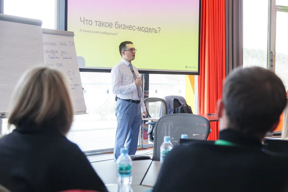 Почему не надо искать у клиентов уникальную проблему вселенского масштаба и что реально надо делать